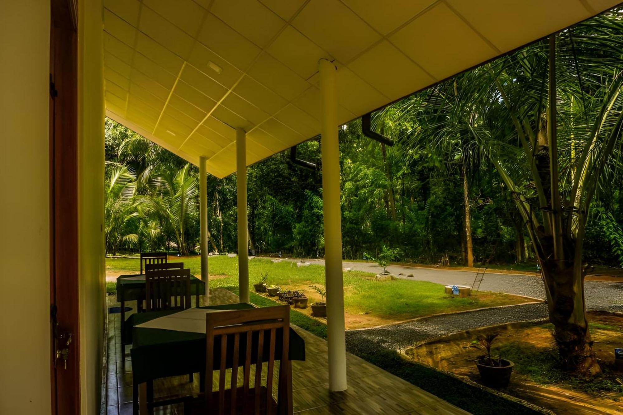 Little Ele Safari Lodge Udawalawe Exterior foto